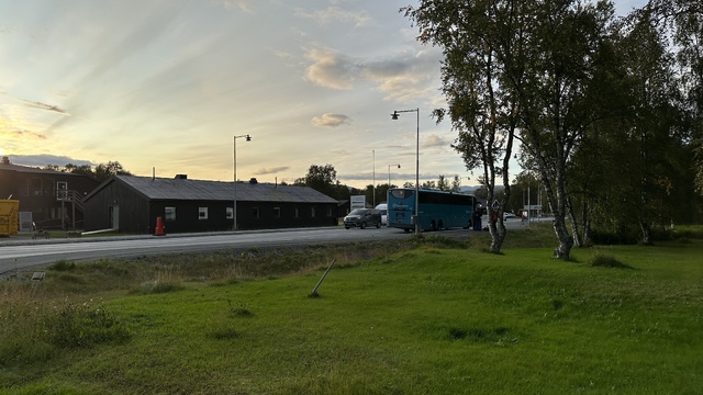 Hemavan finally, at dusk.