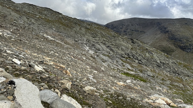 Starting down Kobåsen.